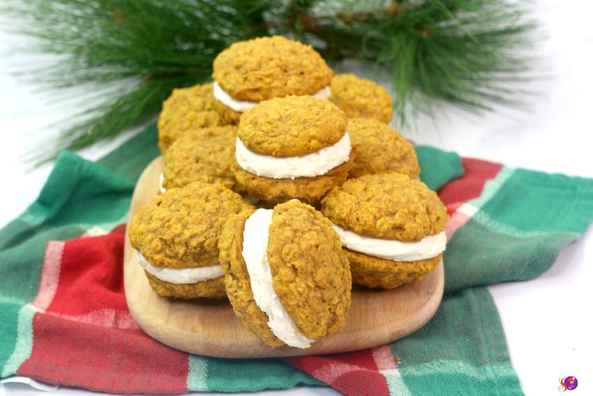 Pumpkin Oatmeal Cream Pies recipe