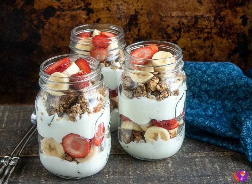 easy strawberry banana parfait with homemade granola recipe