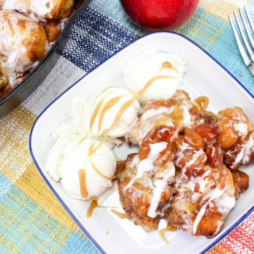Iron Skillet Caramel Apple Pull Apart Bread