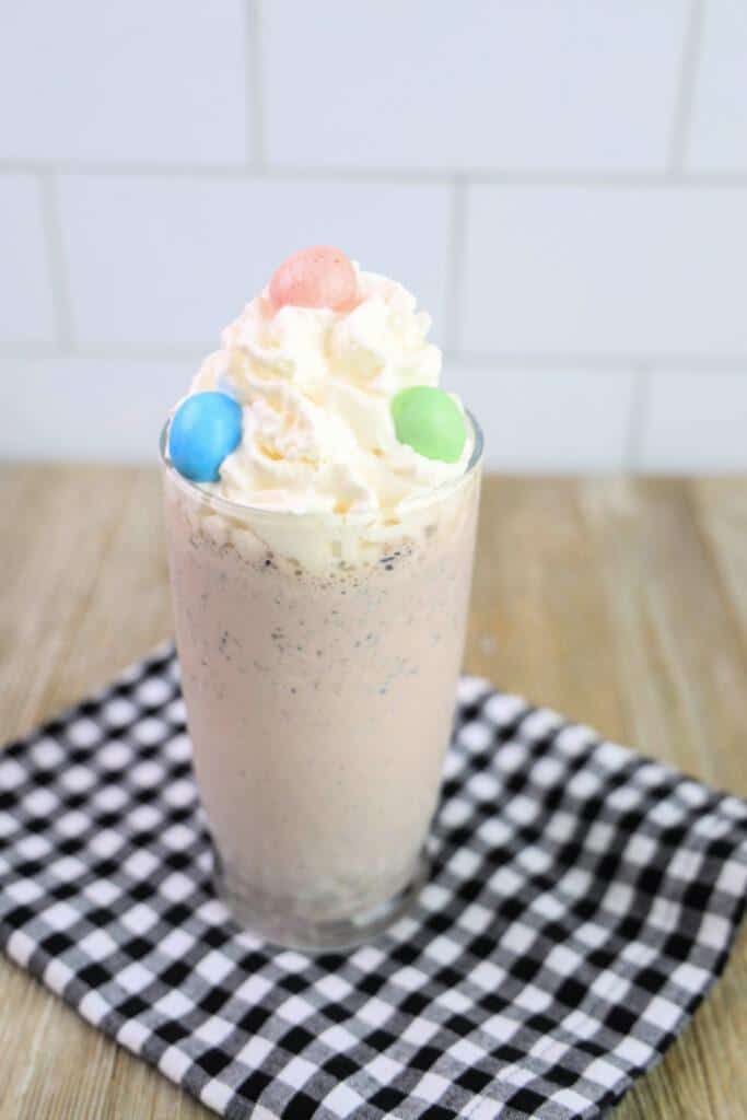 Hershey's Egg Blueberry Shake