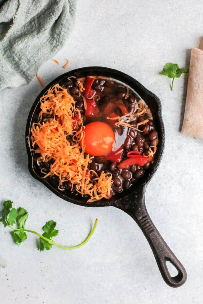 Tasty One-Pan Huevos Rancheros (Authentic Mexican)