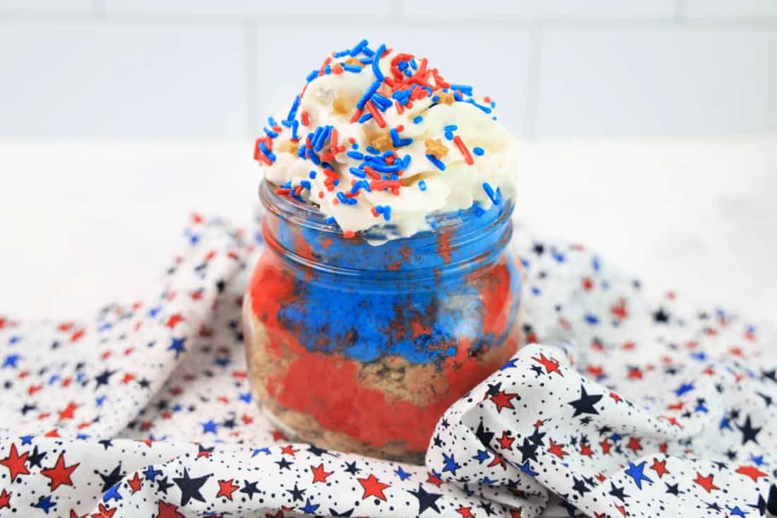 Delicious 4th of July No Bake Cheesecake Jars