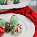 Christmas-Themed Red Velvet Cake Balls