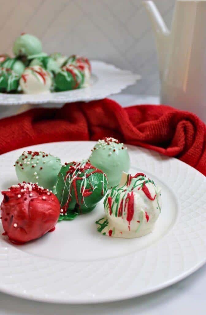 Christmas-Themed Red Velvet Cake Balls