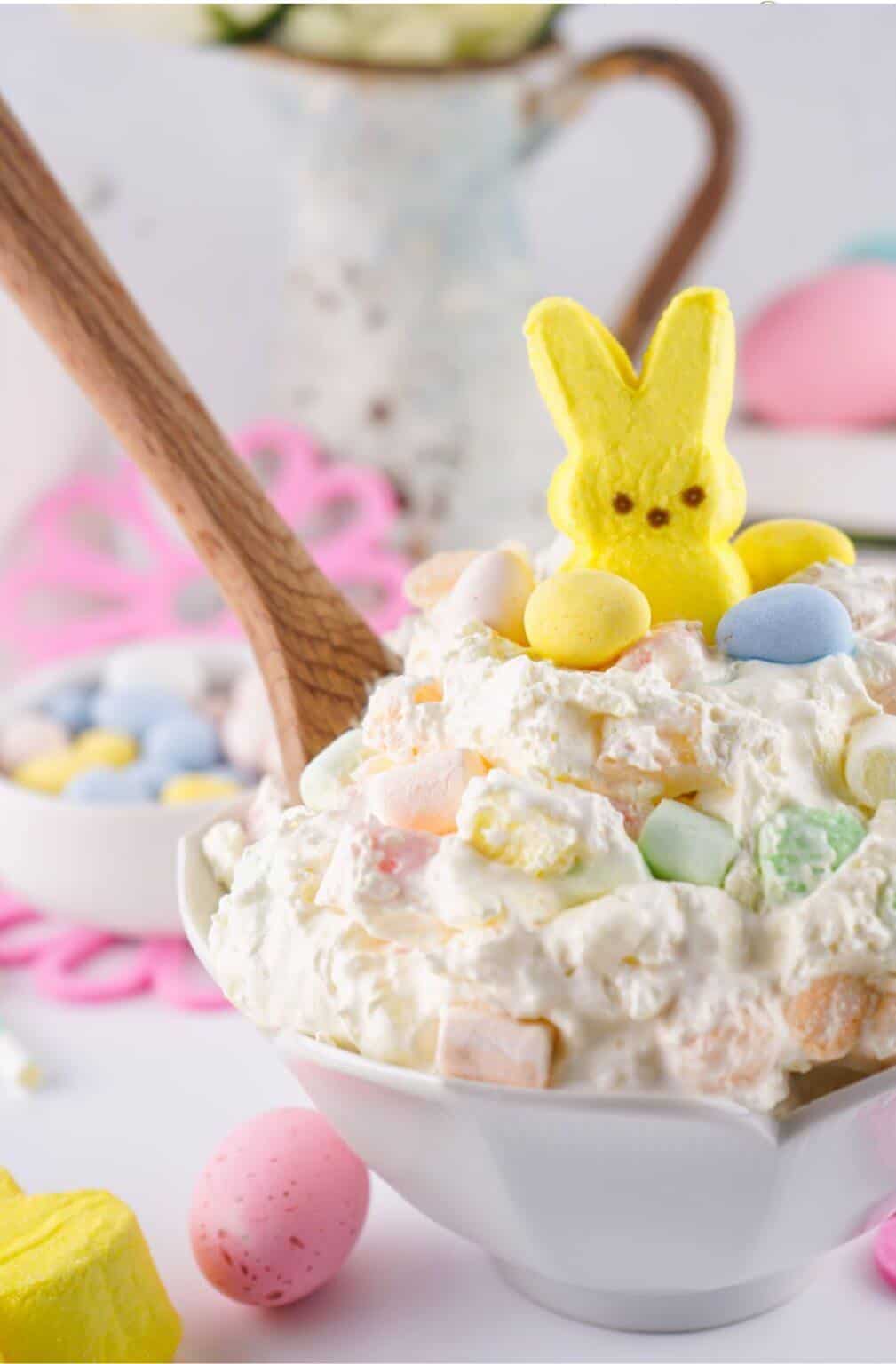 A display of Easter Fluff Salad.