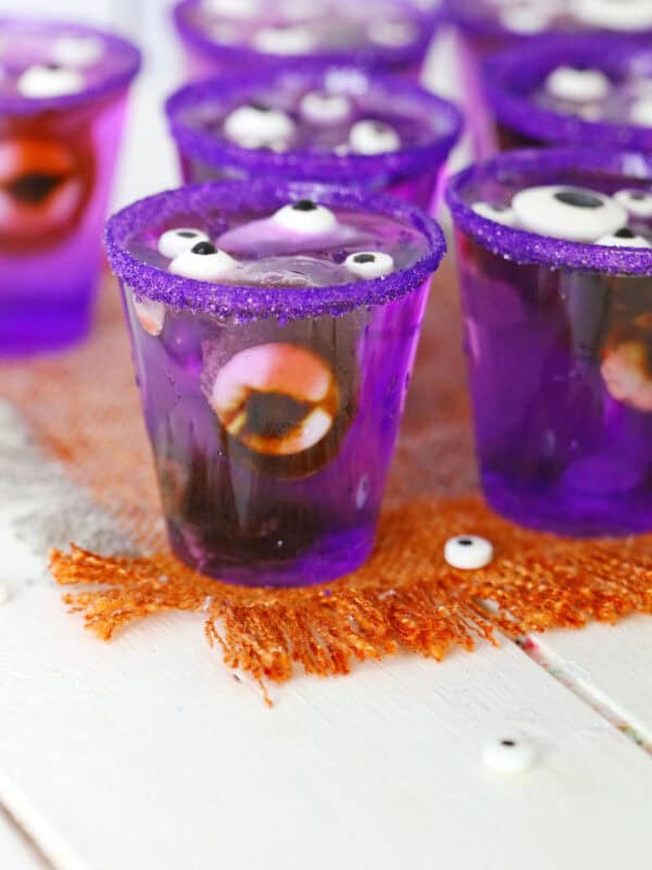 Creepy Monster Eye Jello Shots: The Perfect Spooky Treat for Your Halloween Bash!