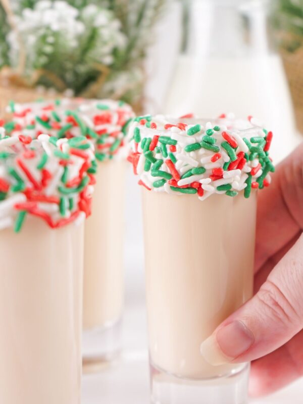 FESTIVE CHRISTMAS SUGAR COOKIE SHOT