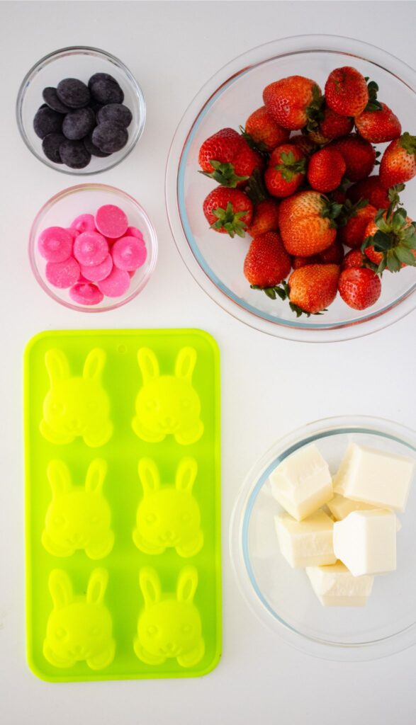 Chocolate Covered Strawberry Bunnies - Easy Easter Dessert 3 Ingredients for Chocolate Covered Strawberry Bunnies