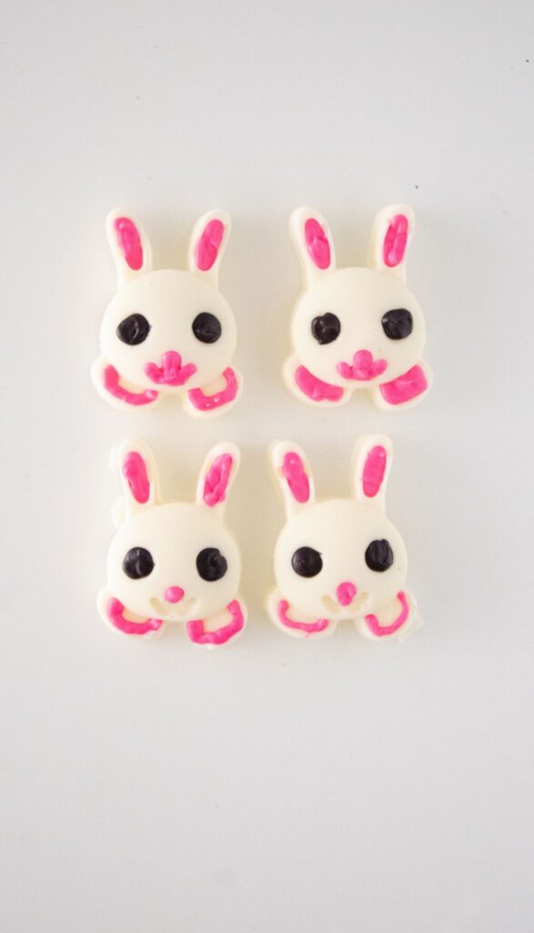 Chocolate Covered Strawberry Bunnies - Easy Easter Dessert 9 Chocolate Covered Strawberry Bunnies